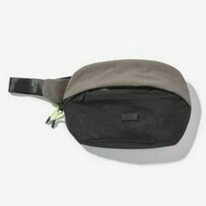 In search of a figs fanny pack